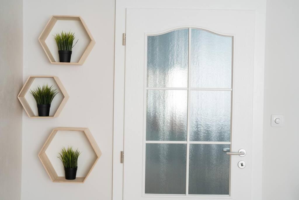 Center 1-bedroom Flat Next To Mall Of *
